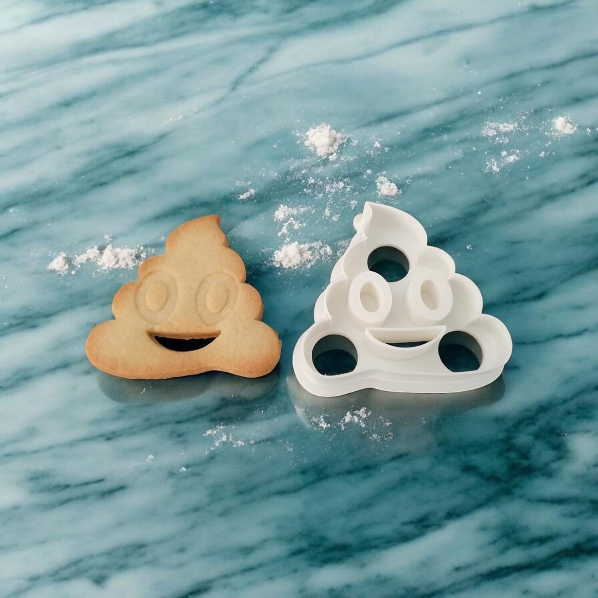 Poop Emoji Cookie Cutter — photo 1