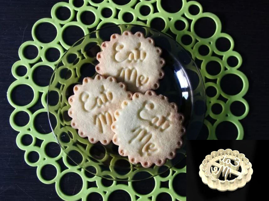 Eat Me Cookie Cutter — photo 1